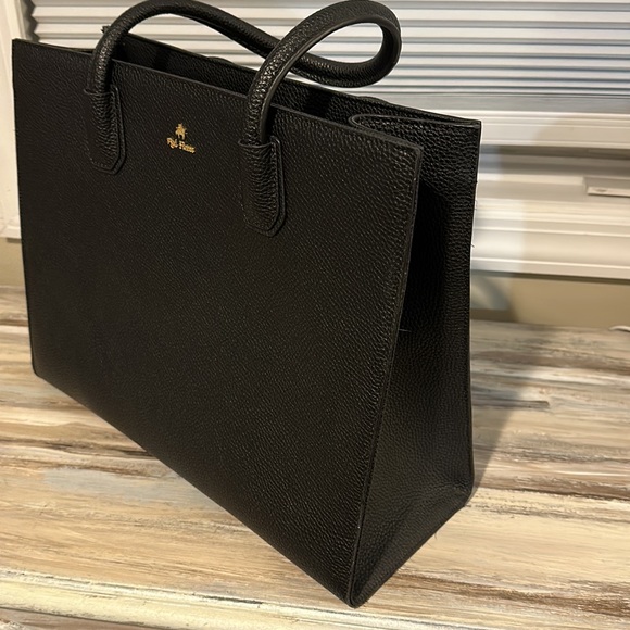 Red Fleece Black Bag - Picture 5 of 7